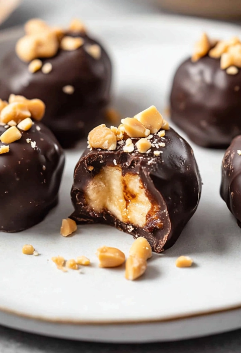 Frozen Banana Snickers Bites